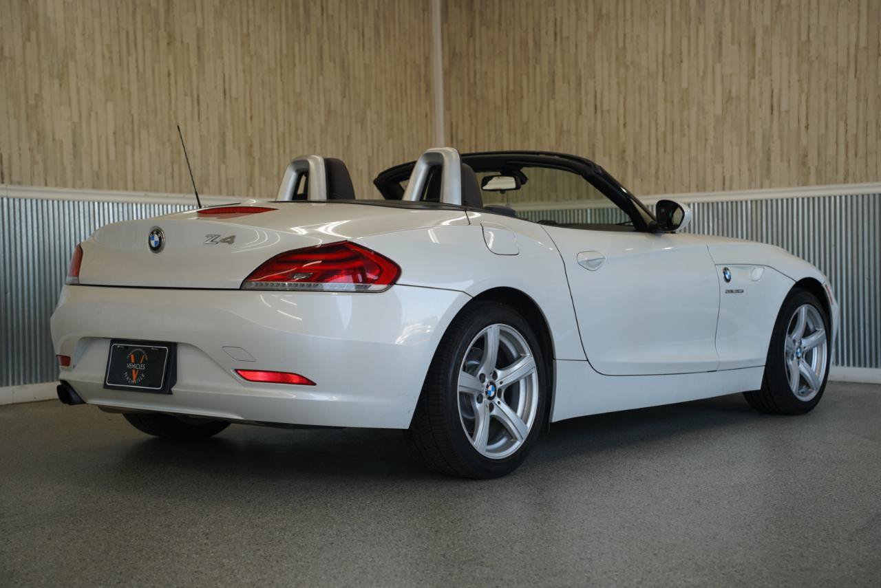 Used 2012 BMW Z4 sDrive28i RWD image 11