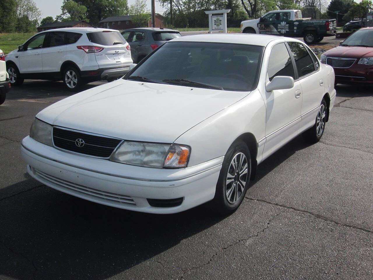 Used 1998 Toyota Avalon XL FWD image 2