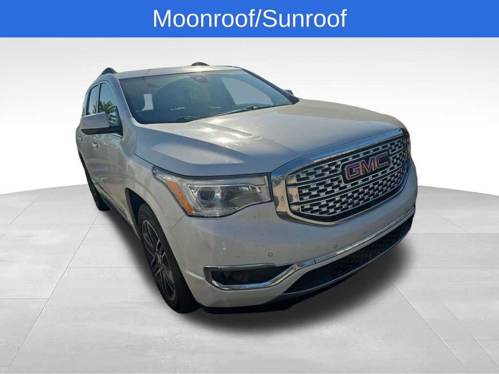 Used 2018 GMC Acadia Denali w/ Technology Package FWD image 3