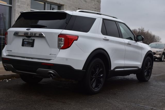 Used 2023 Ford Explorer Limited image 11