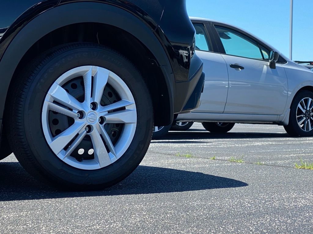 New 2025 Nissan Kicks Play S image 33