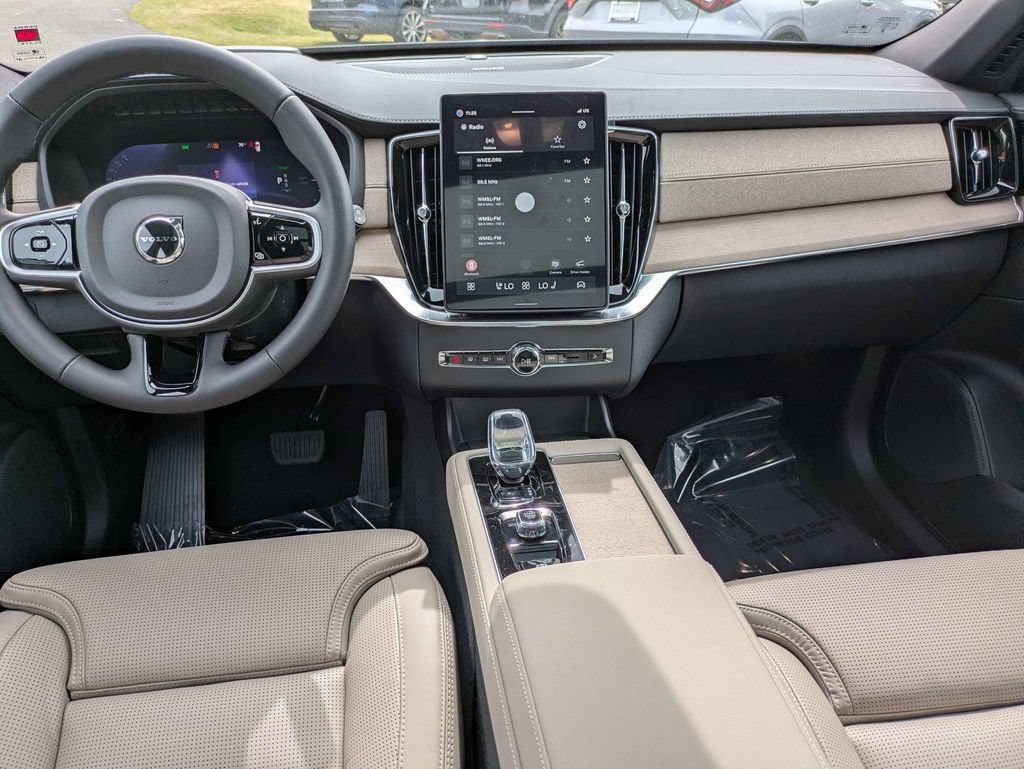 Used 2026 Volvo XC90 T8 Ultra w/ Protection Package Premier AWD/4WD image 18