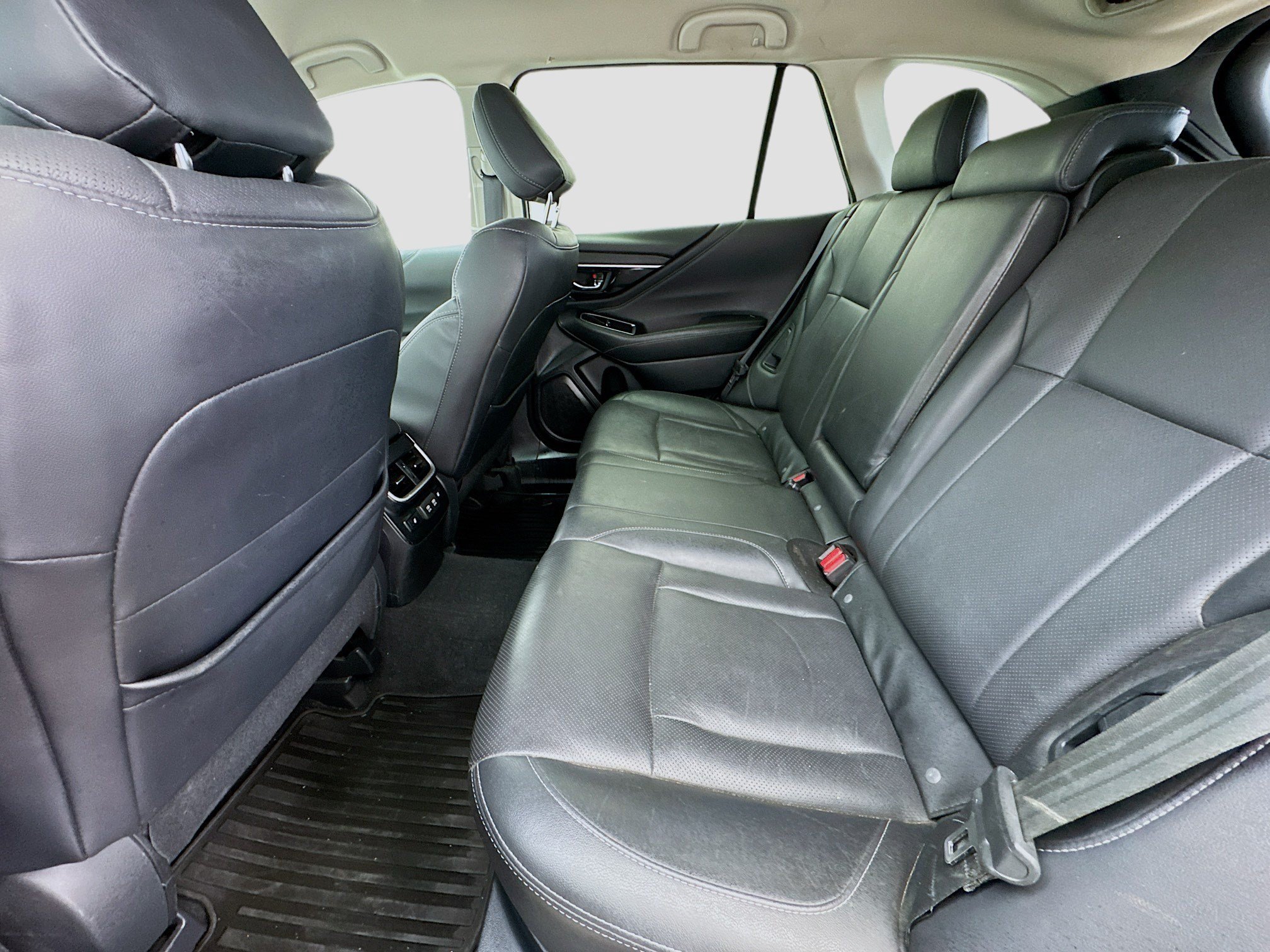 Used 2020 Subaru Outback Limited AWD/4WD image 15