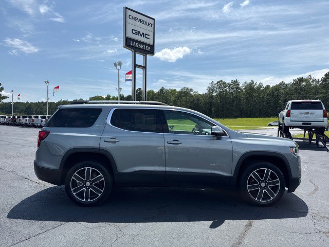 Used 2023 GMC Acadia SLT w/ Preferred Package FWD image 2