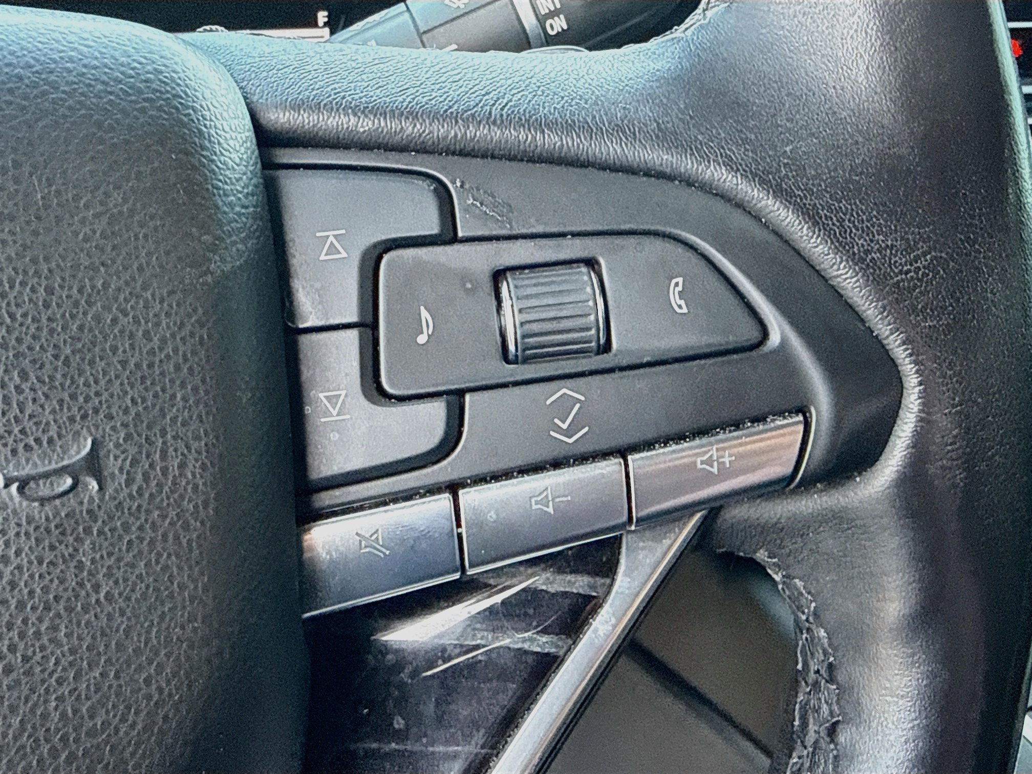 Used 2021 Cadillac Escalade Sport w/ Driver Assist Tech Package AWD/4WD image 41