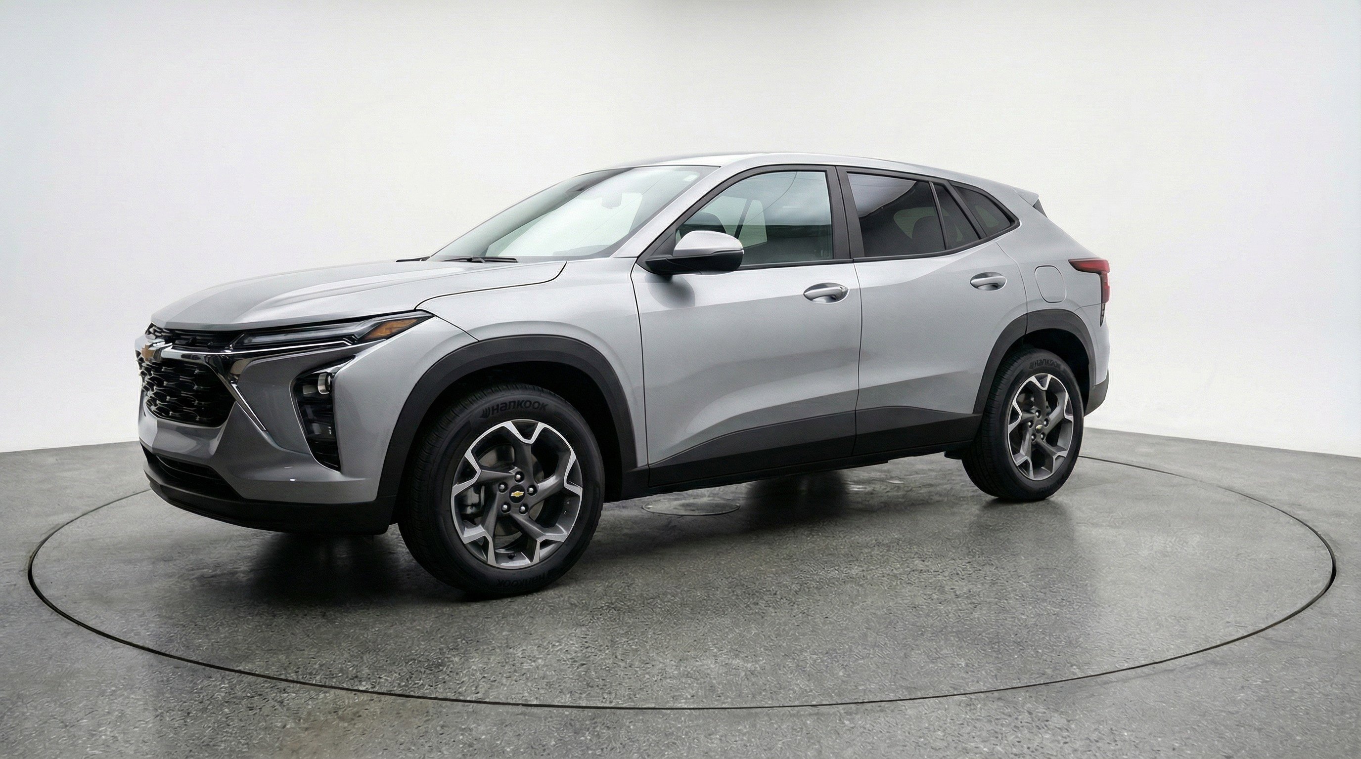 Used 2025 Chevrolet Trax LT image 3