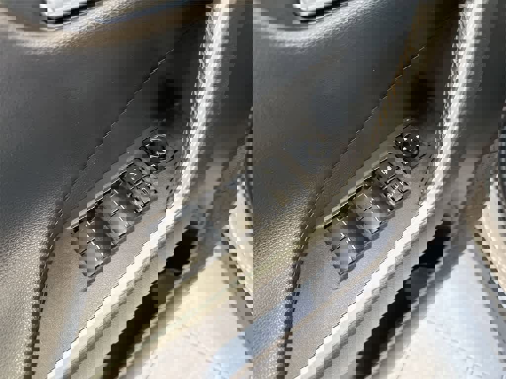 Used 2020 Toyota RAV4 XSE image 18