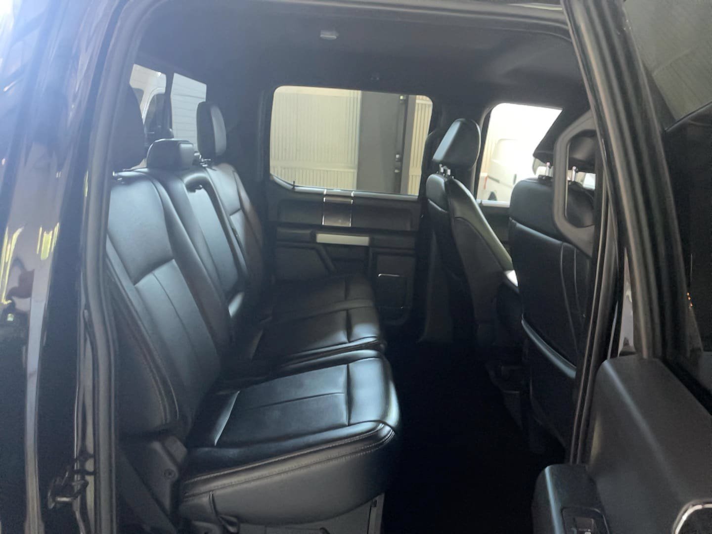 Used 2022 Ford F350 Lariat w/ Lariat Ultimate Package AWD/4WD image 20