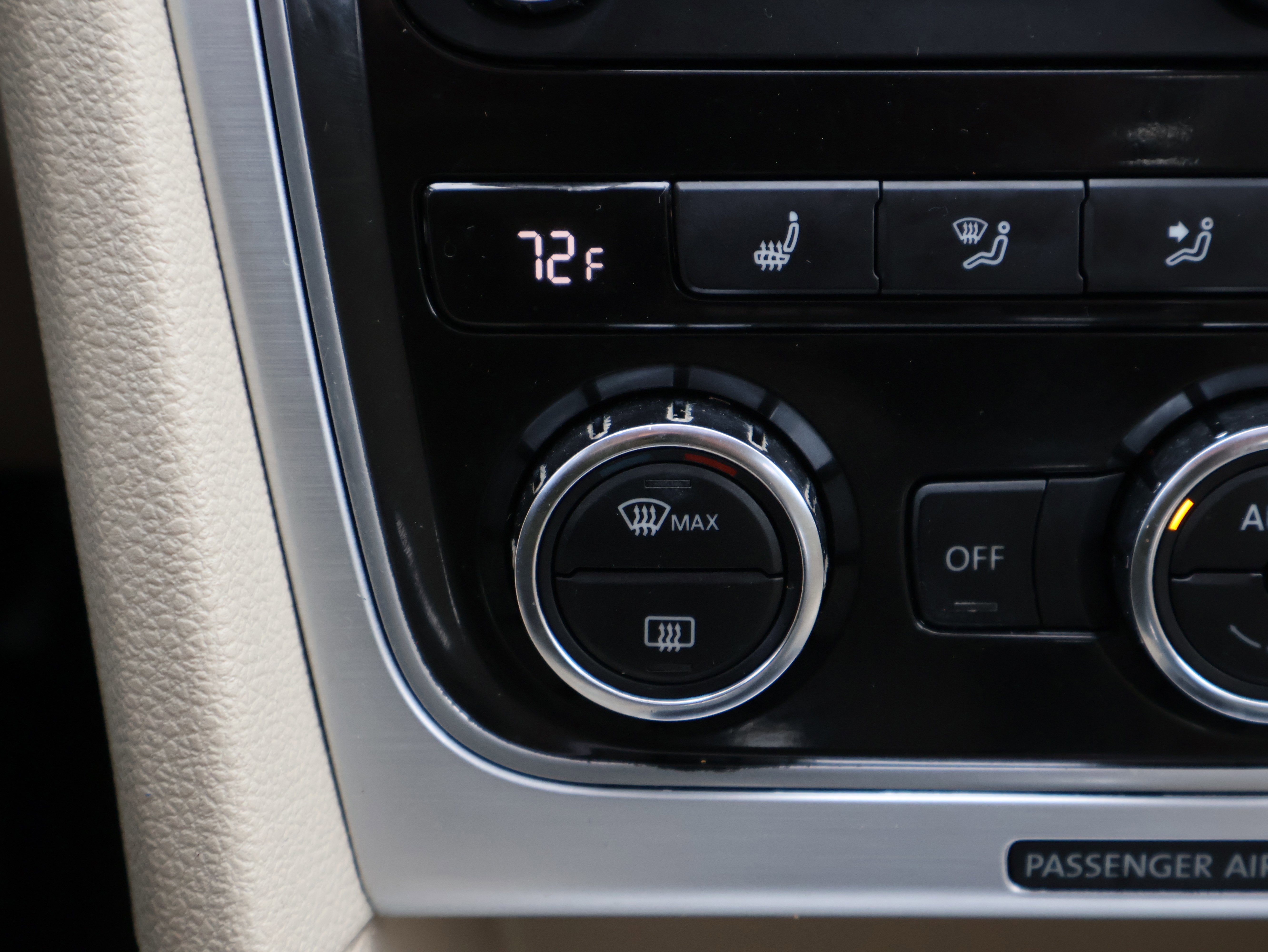 Used 2012 Volkswagen Passat 2.5 SE image 26