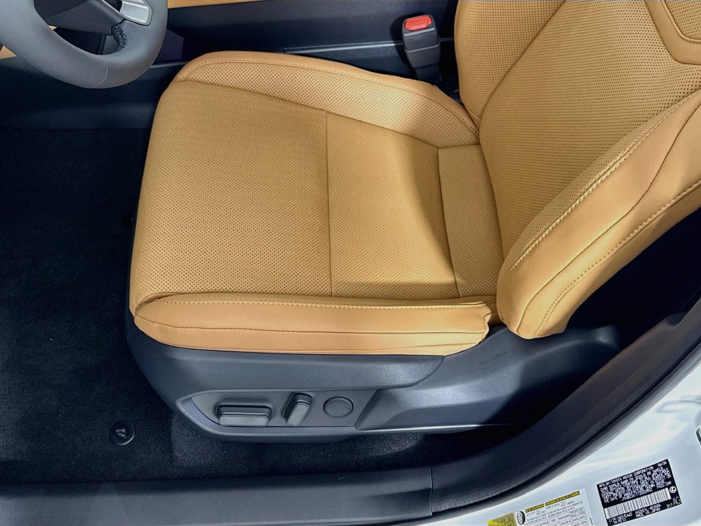 New 2026 Lexus ES 350h w/ Cold Area Package FWD image 21