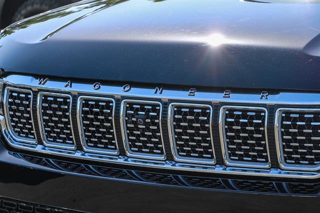 New 2023 Jeep Grand Wagoneer Series III image 9