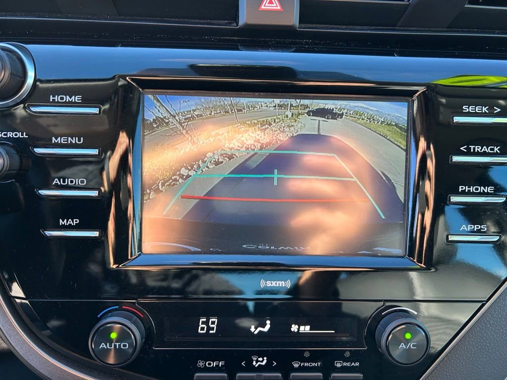 Used 2020 Toyota Camry SE FWD image 21