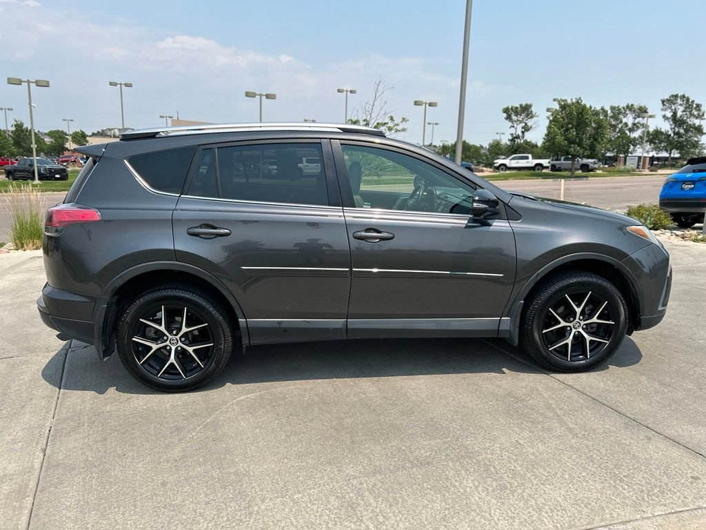 Used 2017 Toyota RAV4 SE w/ Power Extra Value Package AWD/4WD image 8