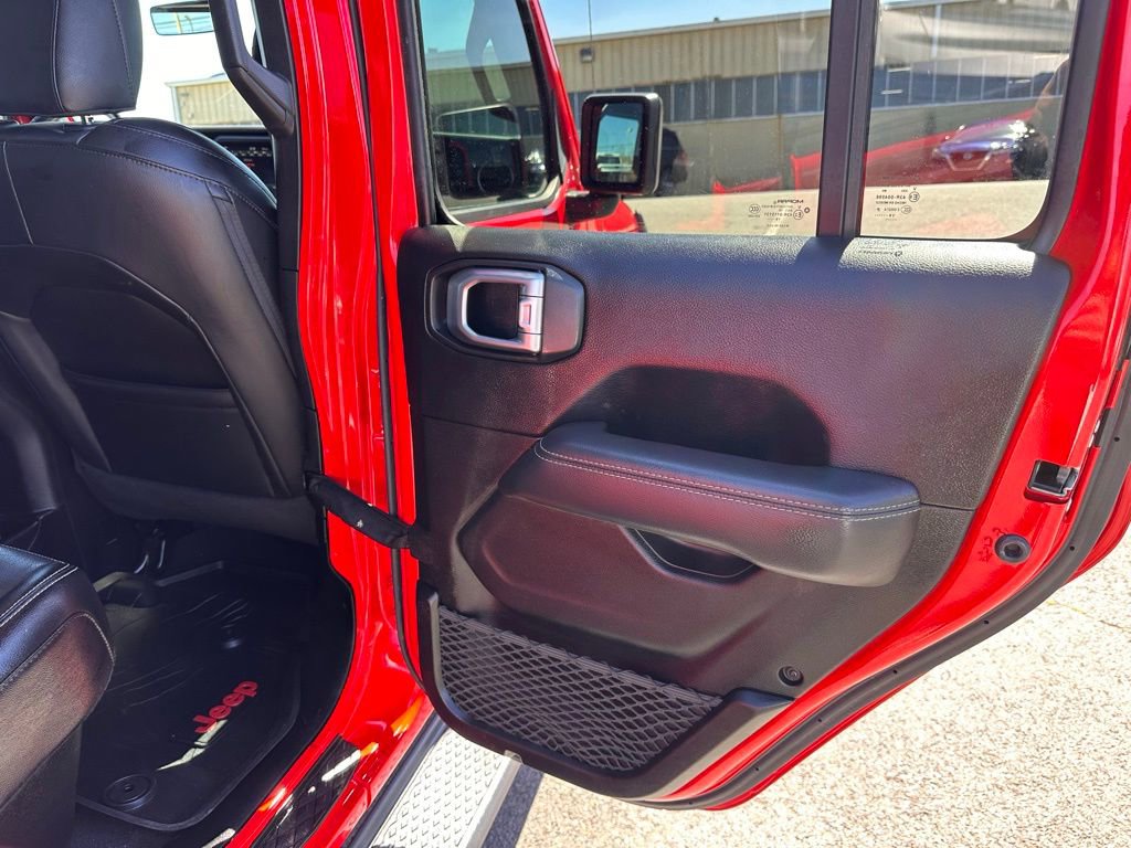 Used 2020 Jeep Gladiator Overland image 22