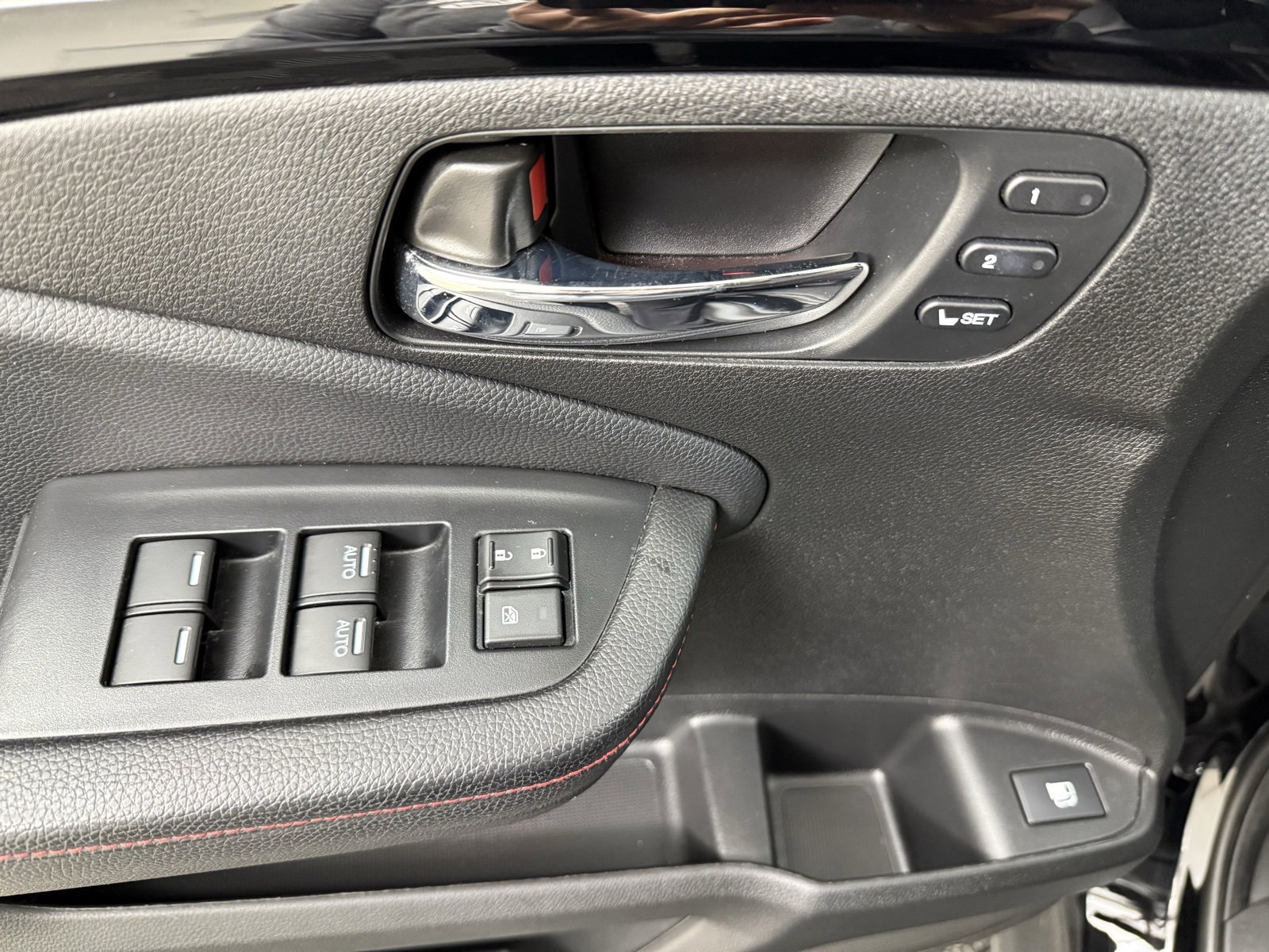 Used 2021 Honda Ridgeline Black Edition image 12