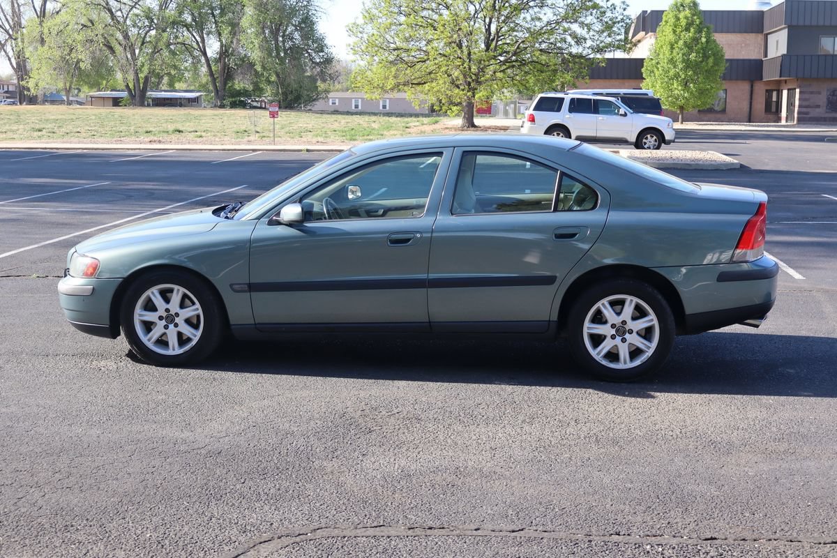 Used 2004 Volvo S60 2.5T AWD/4WD image 9