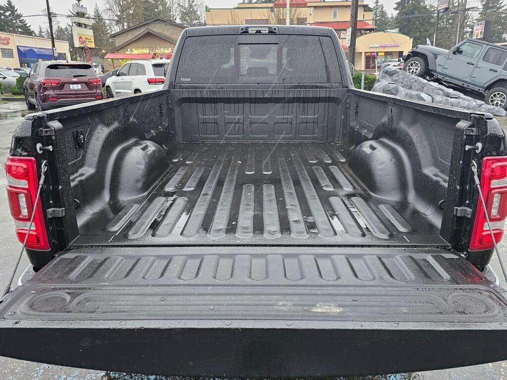 Used 2022 RAM 3500 Limited image 13