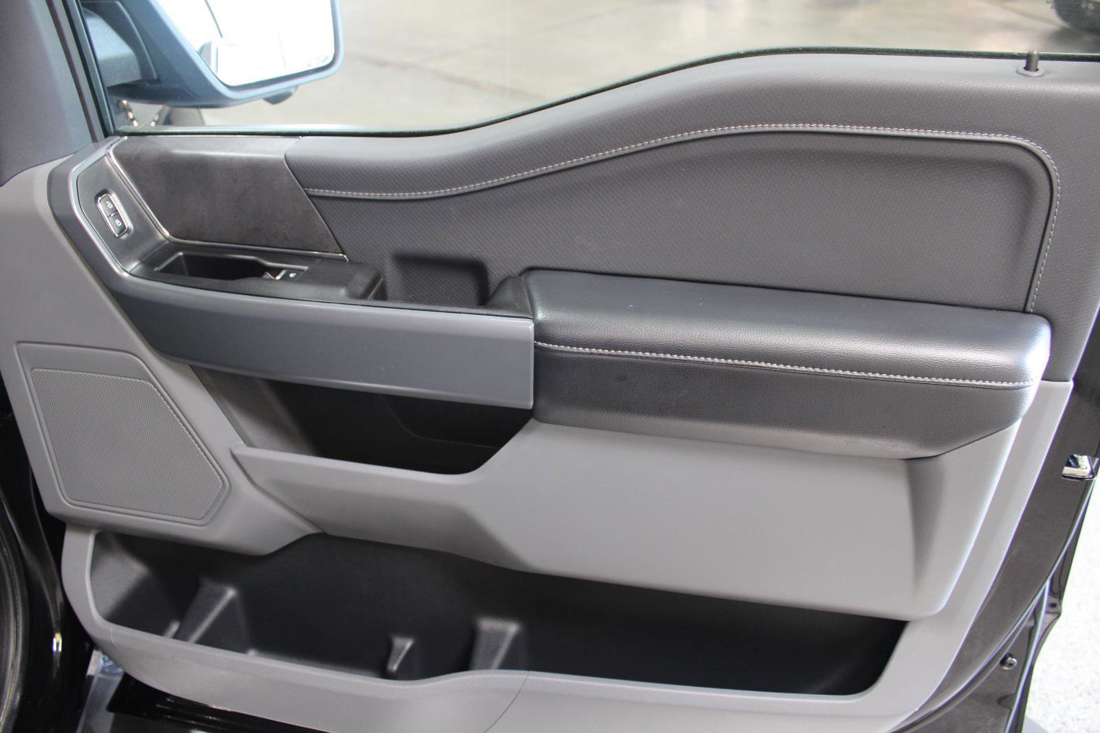 Used 2024 Ford F150 XLT w/ Mobile Office Package image 22