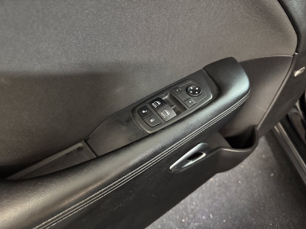 Used 2019 Dodge Challenger SXT w/ Blacktop Package RWD image 13
