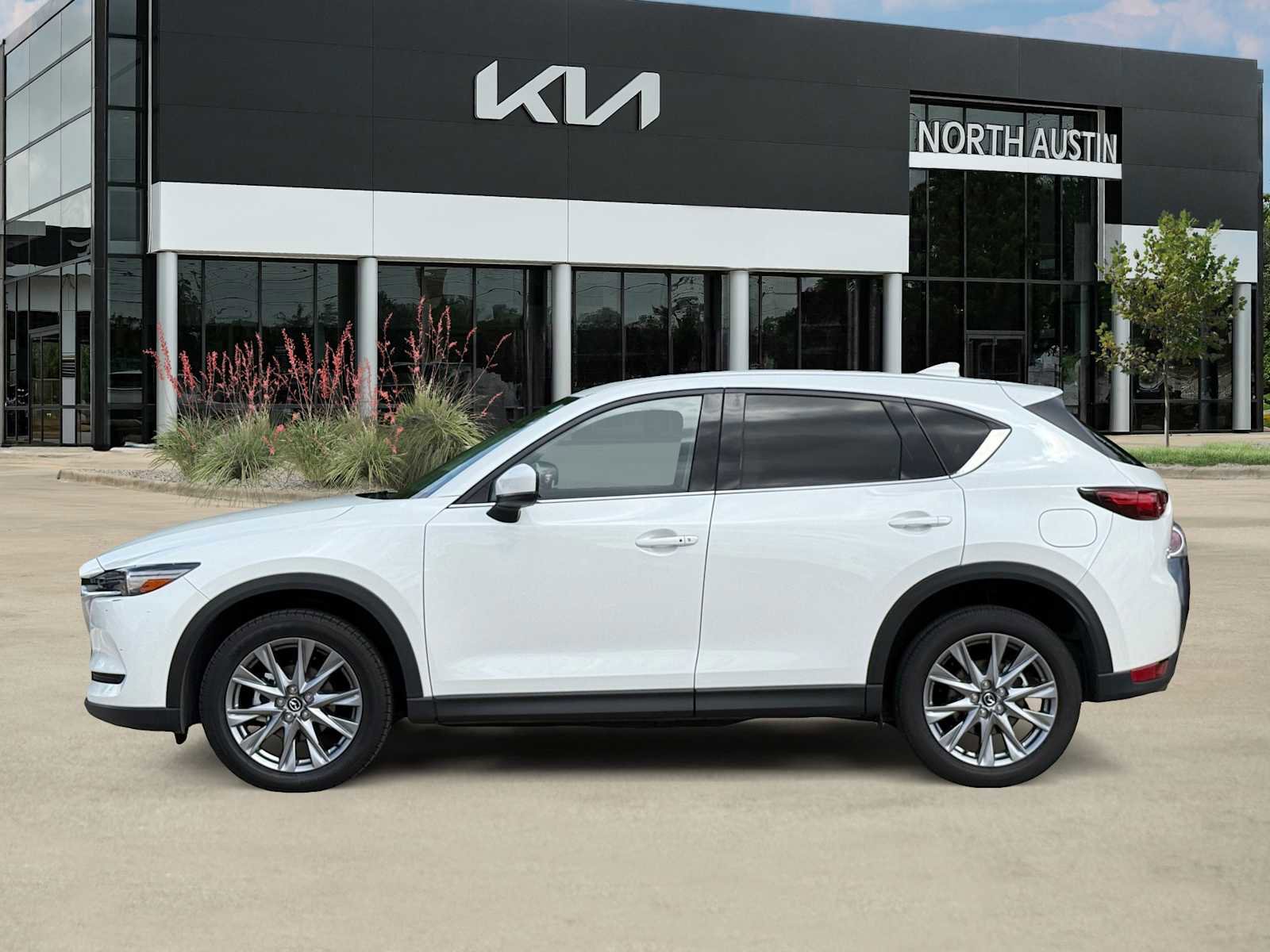 Used 2021 MAZDA CX-5 Grand Touring w/ GT Premium Package AWD/4WD image 4