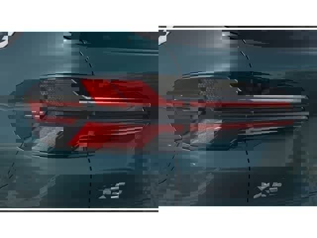 New 2025 BMW X5 xDrive40i w/ Climate Comfort Package image 8