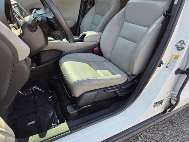 Used 2018 Honda HR-V EX-L image 8