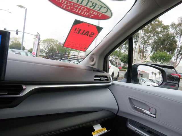 Certified 2026 Toyota Sienna XLE image 34