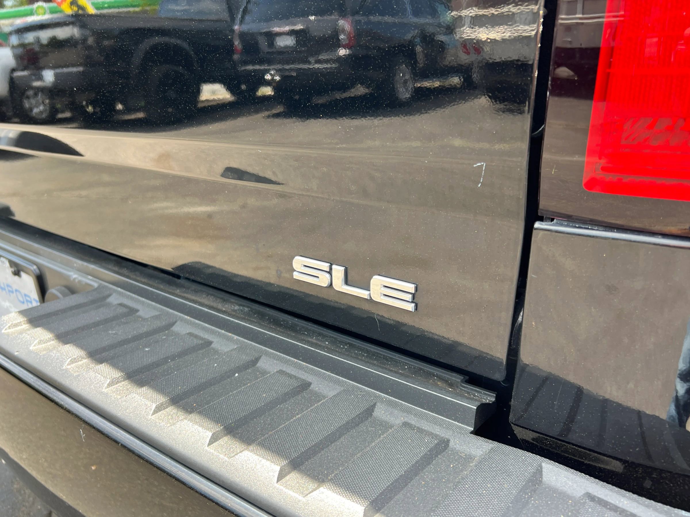 Used 2017 GMC Sierra 1500 SLE w/ SLE Value Package AWD/4WD image 26