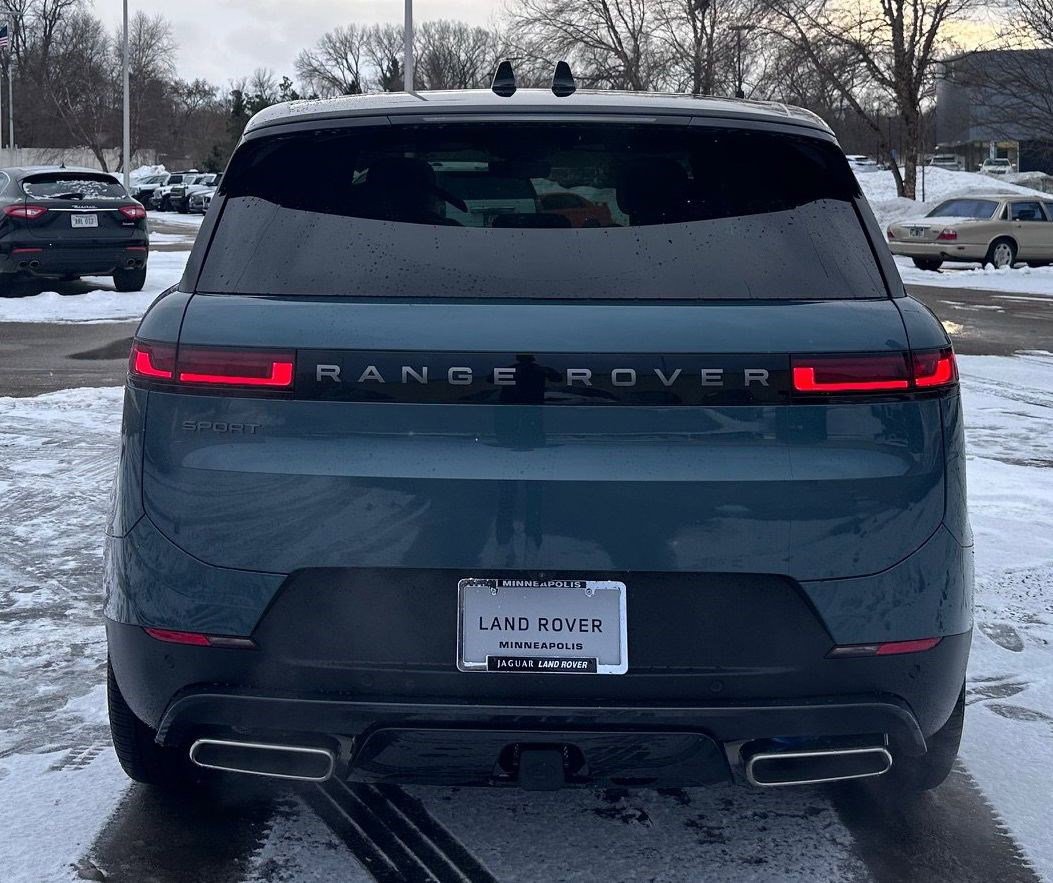 New 2026 Land Rover Range Rover Sport SE image 6