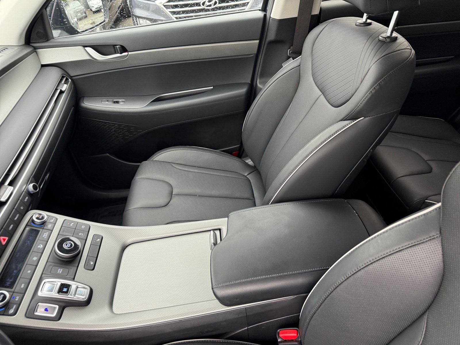 Certified 2024 Hyundai Palisade SEL FWD image 14