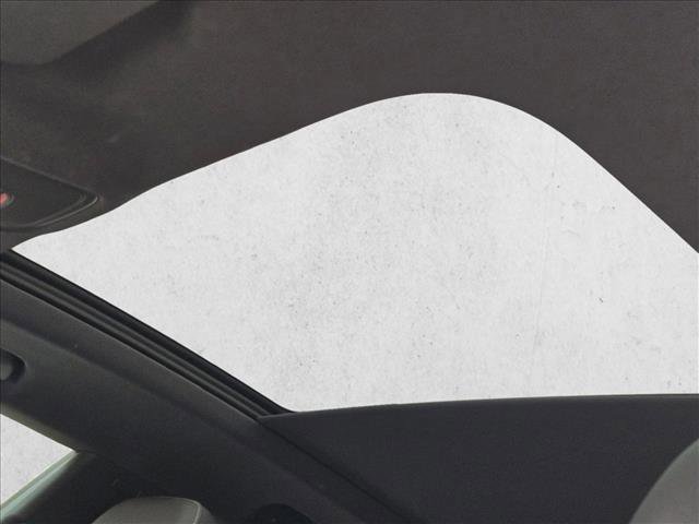 Used 2021 Audi Q8 Prestige w/ Prestige Package image 12