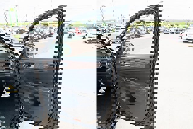 New 2026 Volkswagen Atlas SEL Premium R-Line image 15