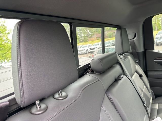 Used 2024 GMC Sierra 1500 SLT w/ SLT Premium Package AWD/4WD image 13
