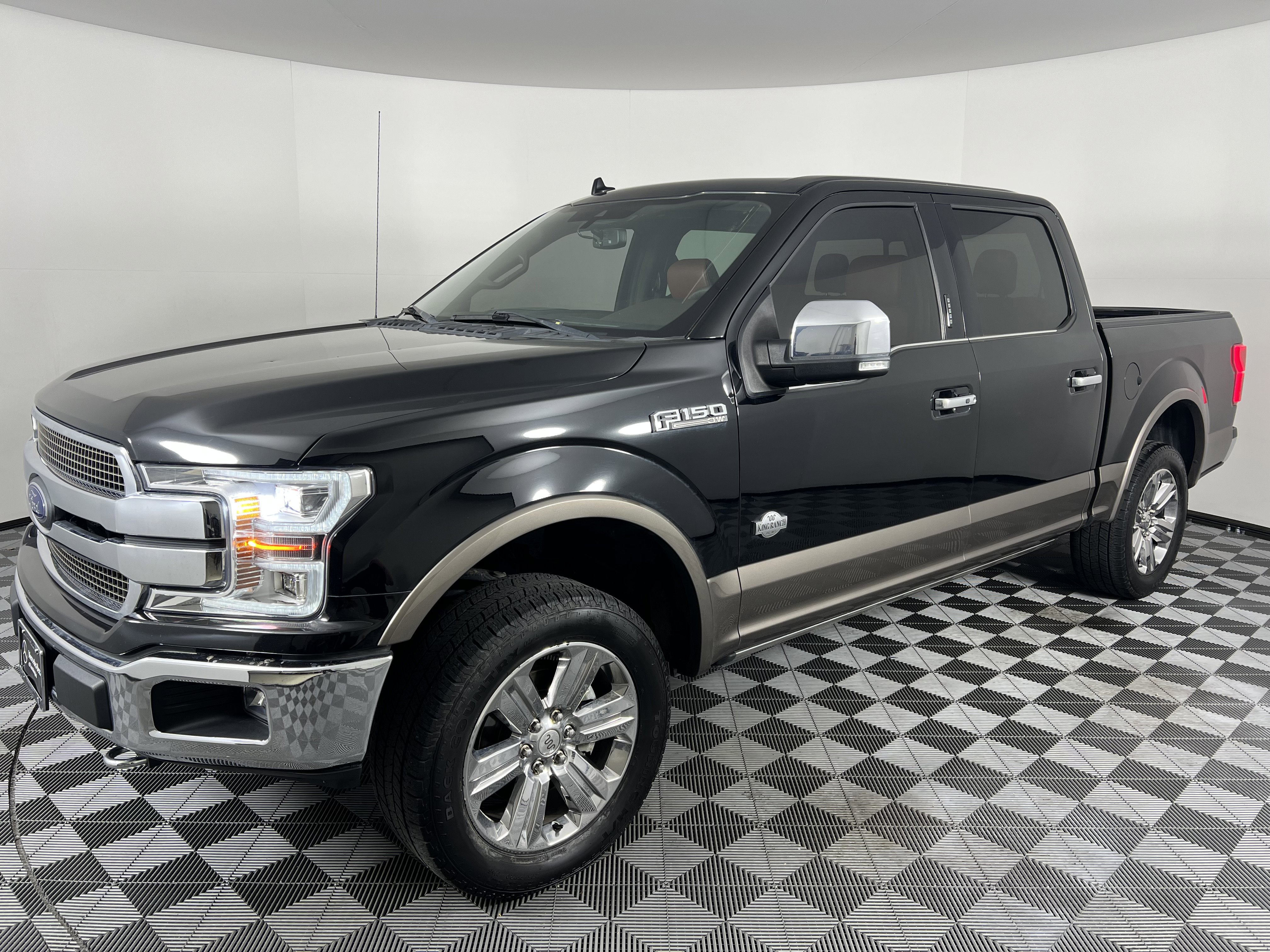 Used 2018 Ford F150 King Ranch w/ Equipment Group 601A Luxury image 8