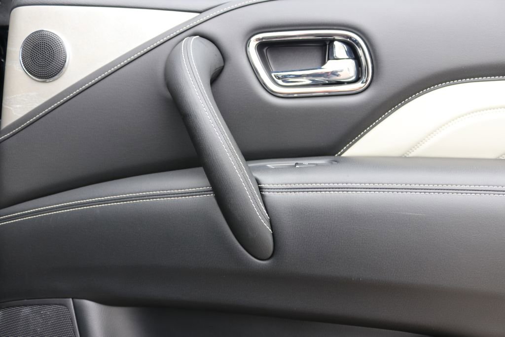 Certified 2019 INFINITI QX80 Limited w/ All-Season Package image 36