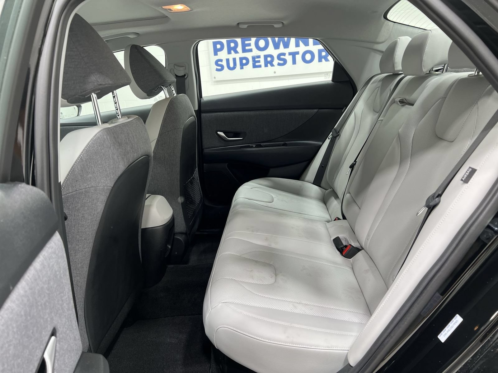 Used 2025 Hyundai Elantra Limited FWD image 22