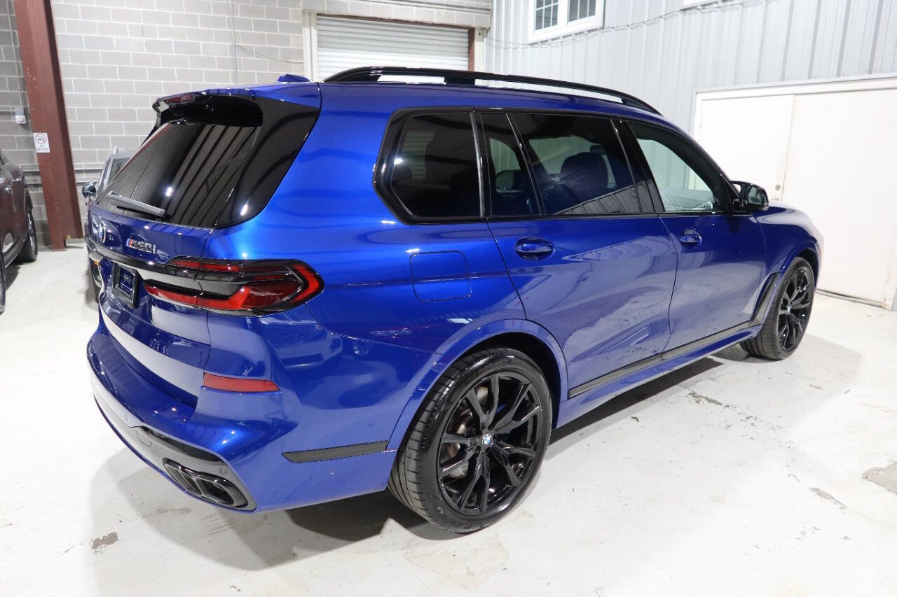 Used 2025 BMW X7 M60i AWD/4WD image 5