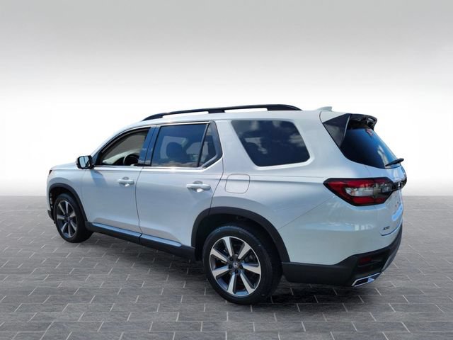 Used 2025 Honda Pilot Elite image 5