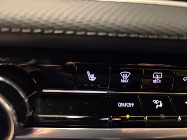 Used 2026 Chevrolet Equinox LT AWD/4WD image 23