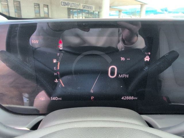 Used 2024 Buick Encore GX Avenir w/ Avenir Convenience Package AWD/4WD image 26