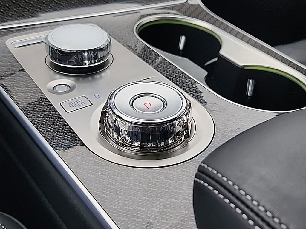 Certified 2025 Genesis GV80 3.5T e-SC image 23