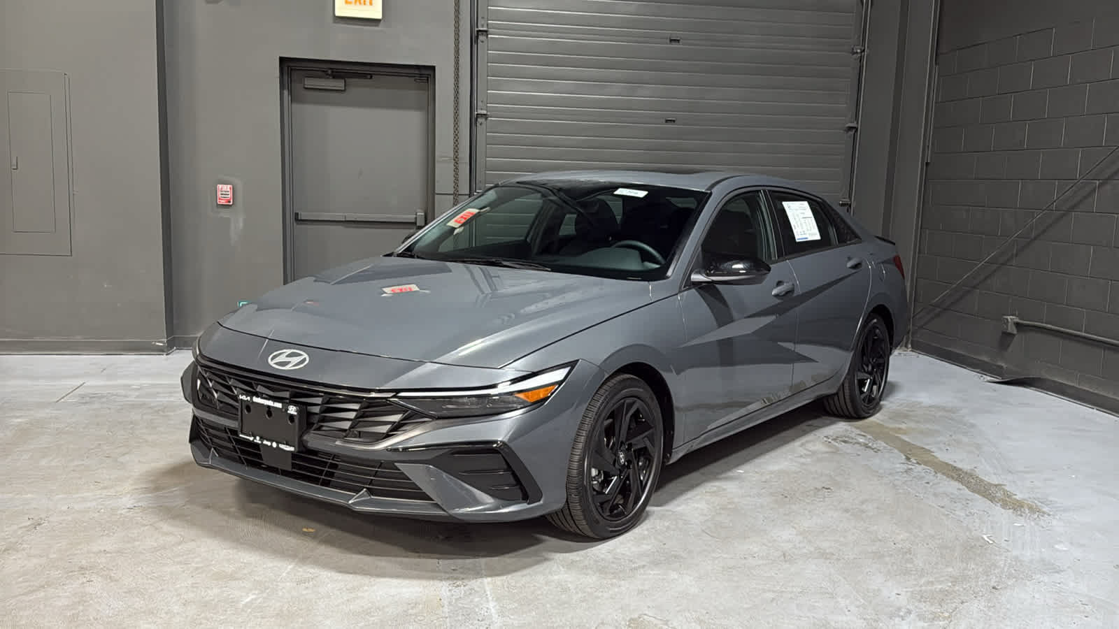 Used 2026 Hyundai Elantra SEL Sport Premium FWD image 3