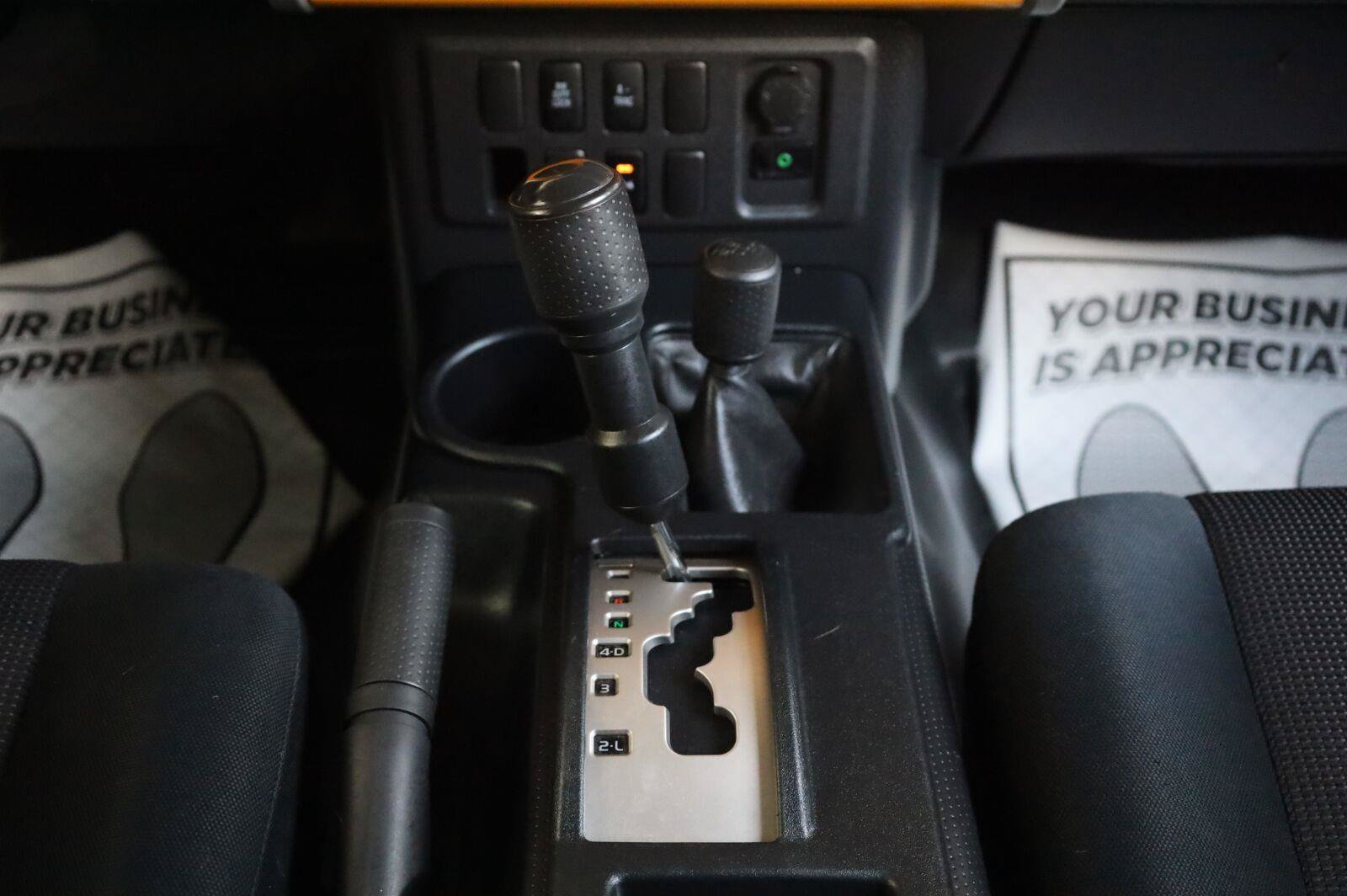 Used 2007 Toyota FJ Cruiser 4WD image 32