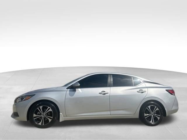 Used 2022 Nissan Sentra SV image 2