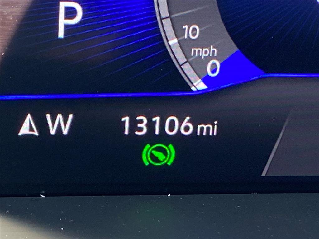 Certified 2024 Volkswagen Tiguan SE image 11