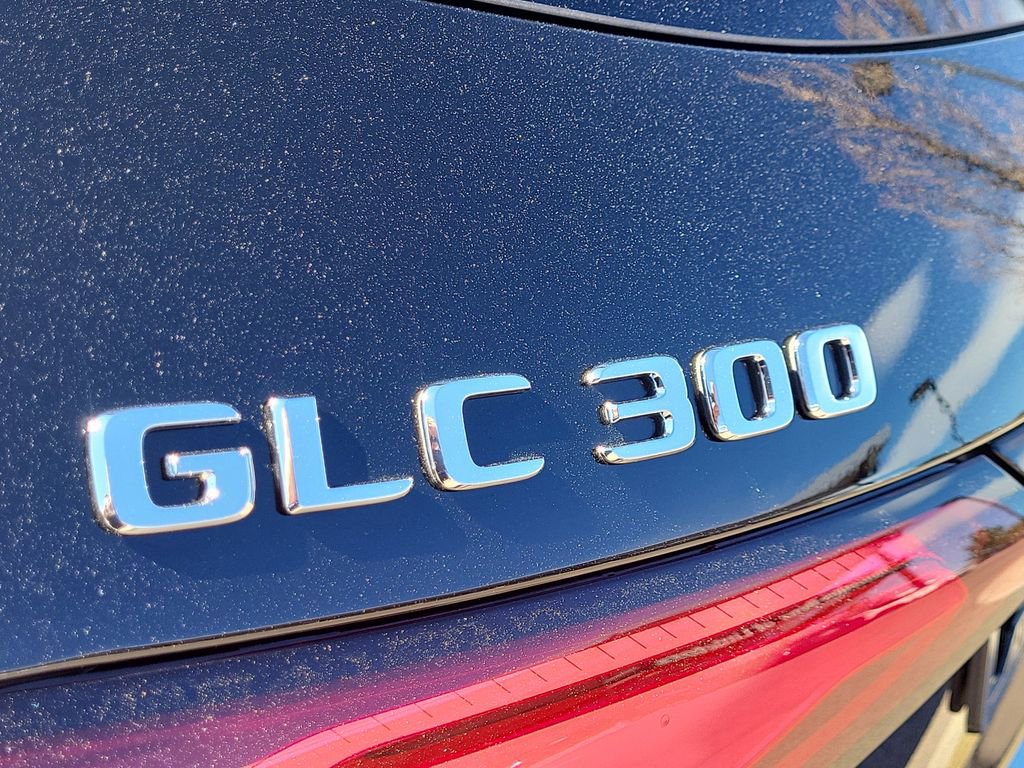 Used 2026 Mercedes-Benz GLC 300 4MATIC image 11