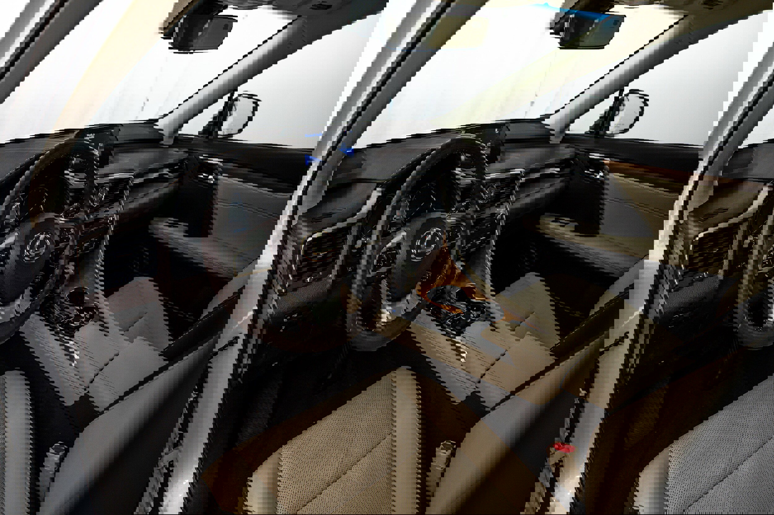 Used 2017 Lexus RX 350 AWD w/ Premium Package image 9