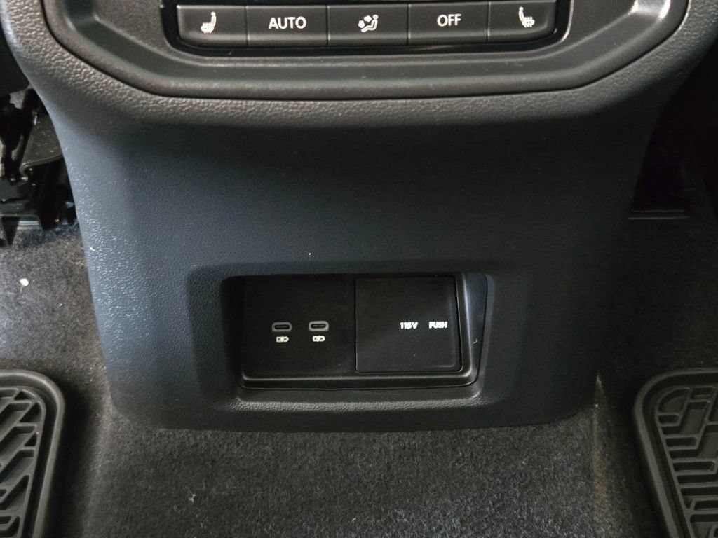 Used 2024 Volkswagen Atlas SEL AWD/4WD image 20