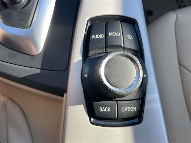 Used 2016 BMW 320i Sedan image 21