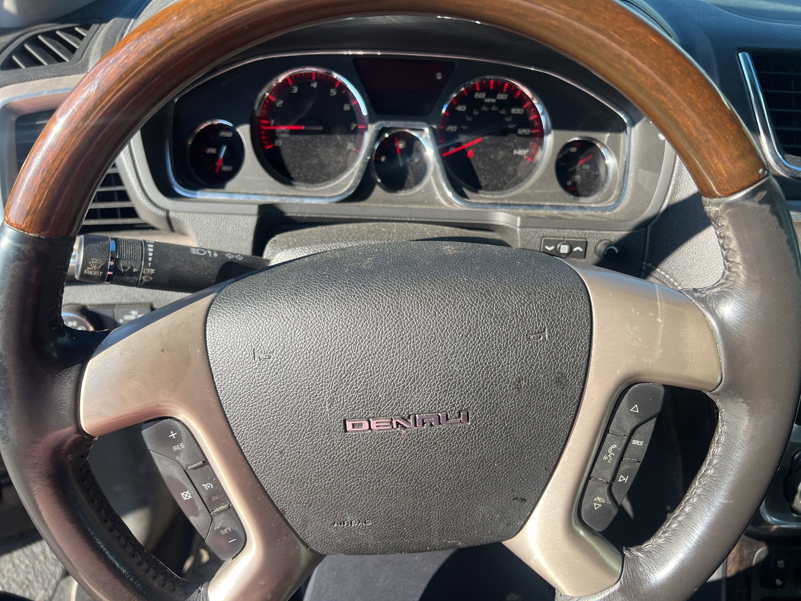 Used 2013 GMC Acadia Denali FWD image 11